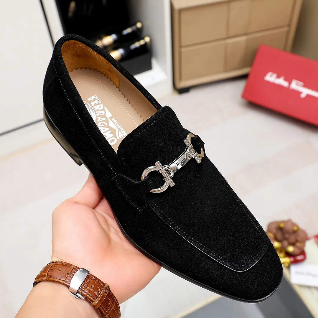 Men's shoes 💰600 🕷🕷🐂【Ferragamo】 Popular fashion casual shoes🇨🇳Official website counter 1:1 production, original mold opening💯Good quality can be seen, imported high-end first-layer pebbled calfskin, water-dyed🐂leather lining🌿very clear texture, high-quality waterproof, non-slip and wear-resistant outsole🎋high quality and low price, truly handmade🍓, 5 colors available! Code number 38-44 (45. To be customized)